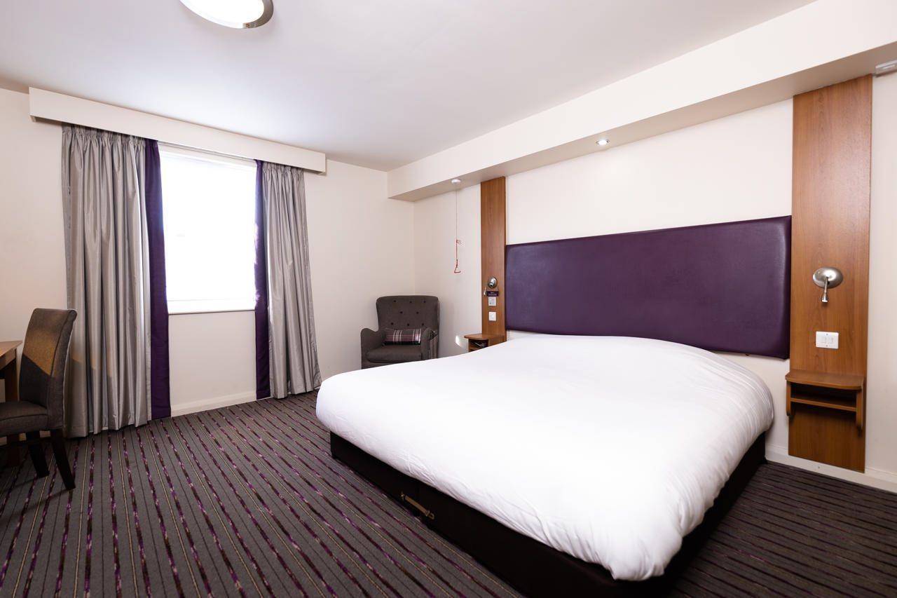 Ibis Coleraine Riverside Екстериор снимка