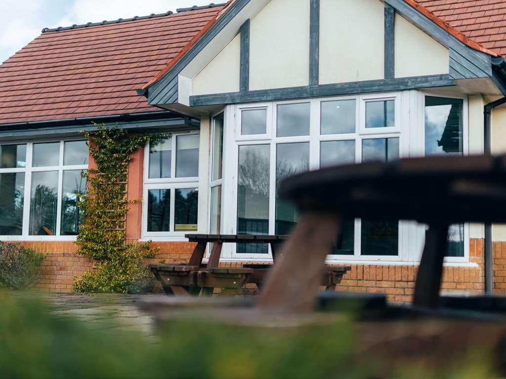 Ibis Coleraine Riverside Екстериор снимка