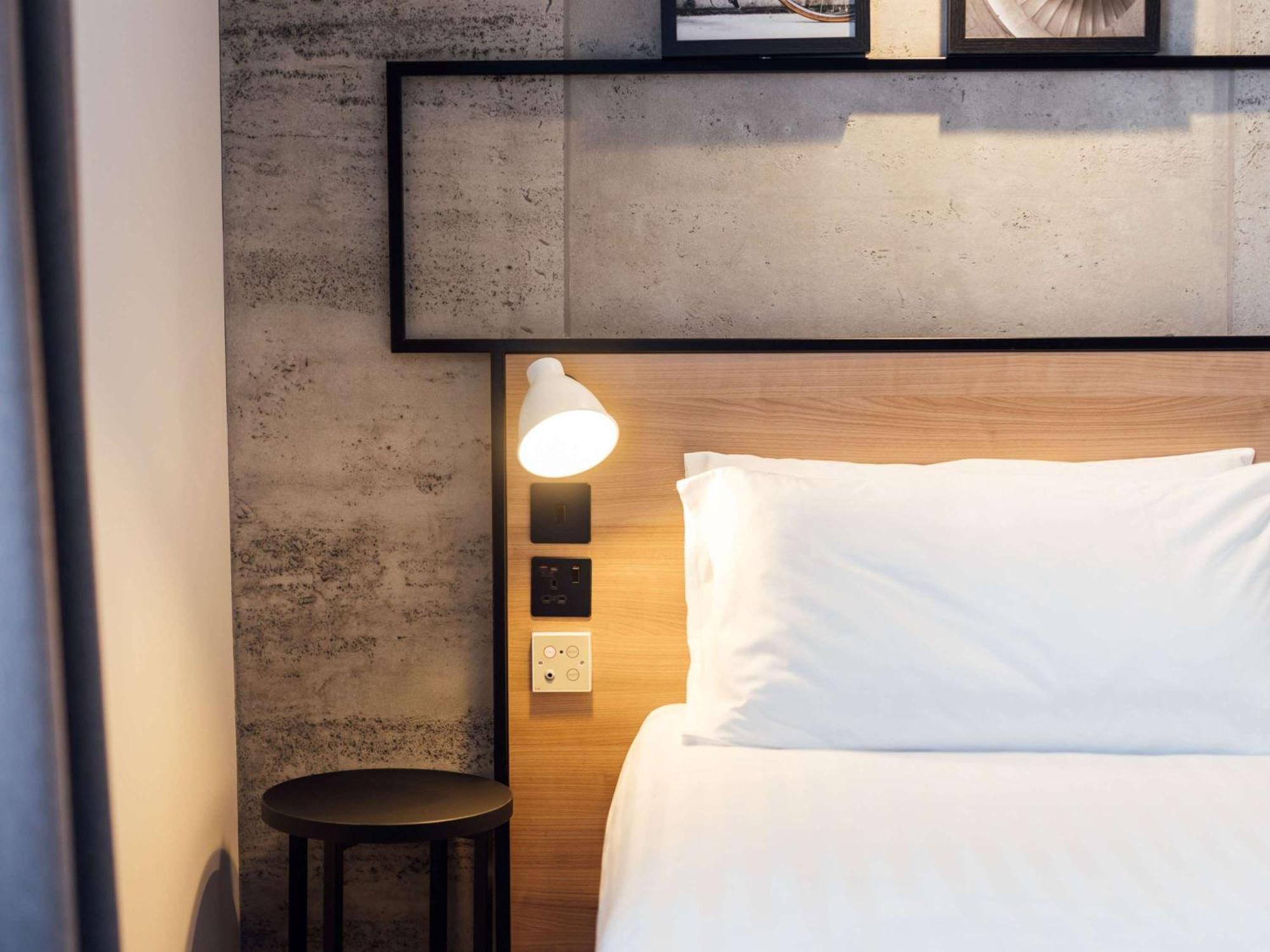 Ibis Coleraine Riverside Екстериор снимка