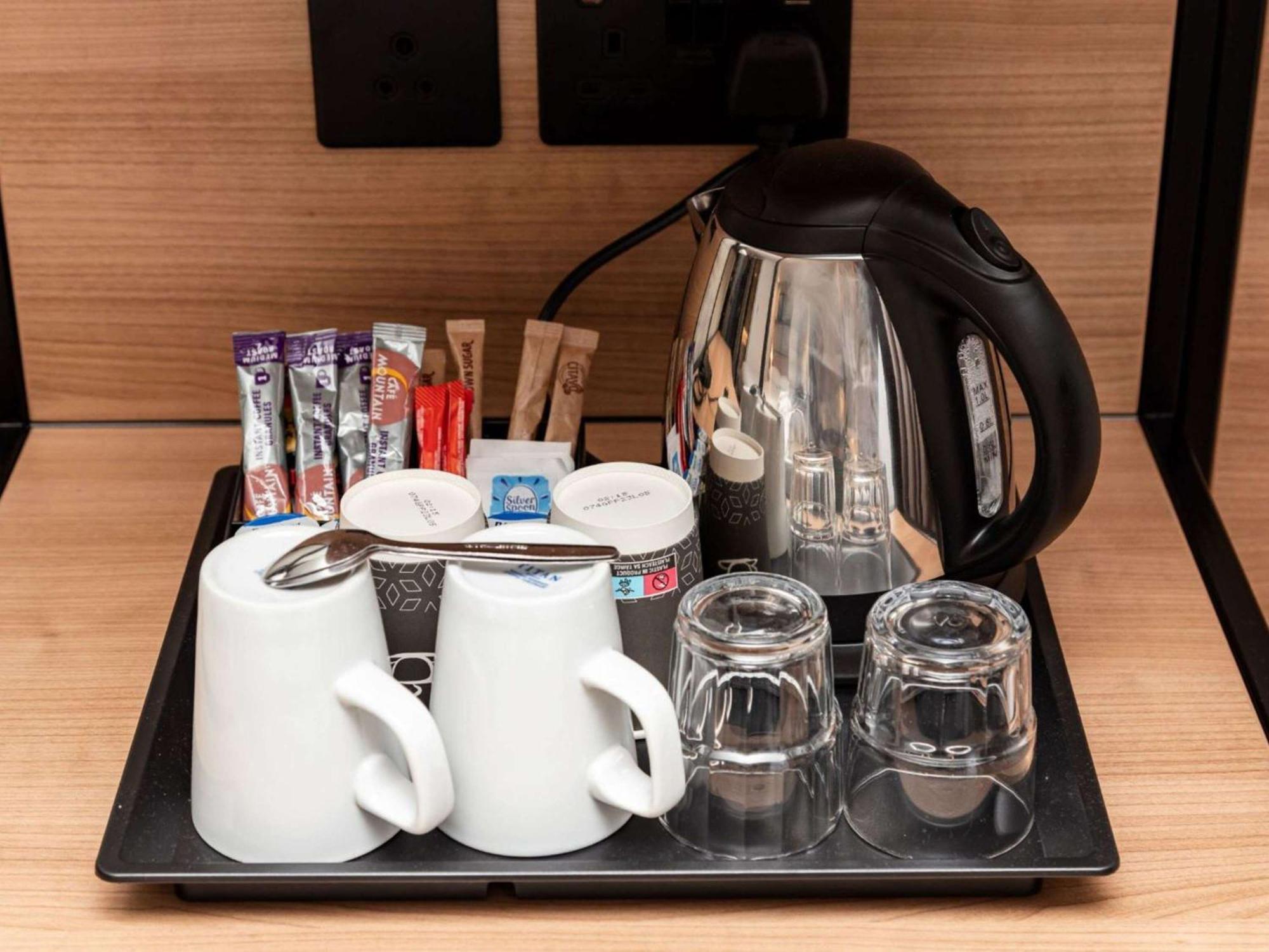 Ibis Coleraine Riverside Екстериор снимка
