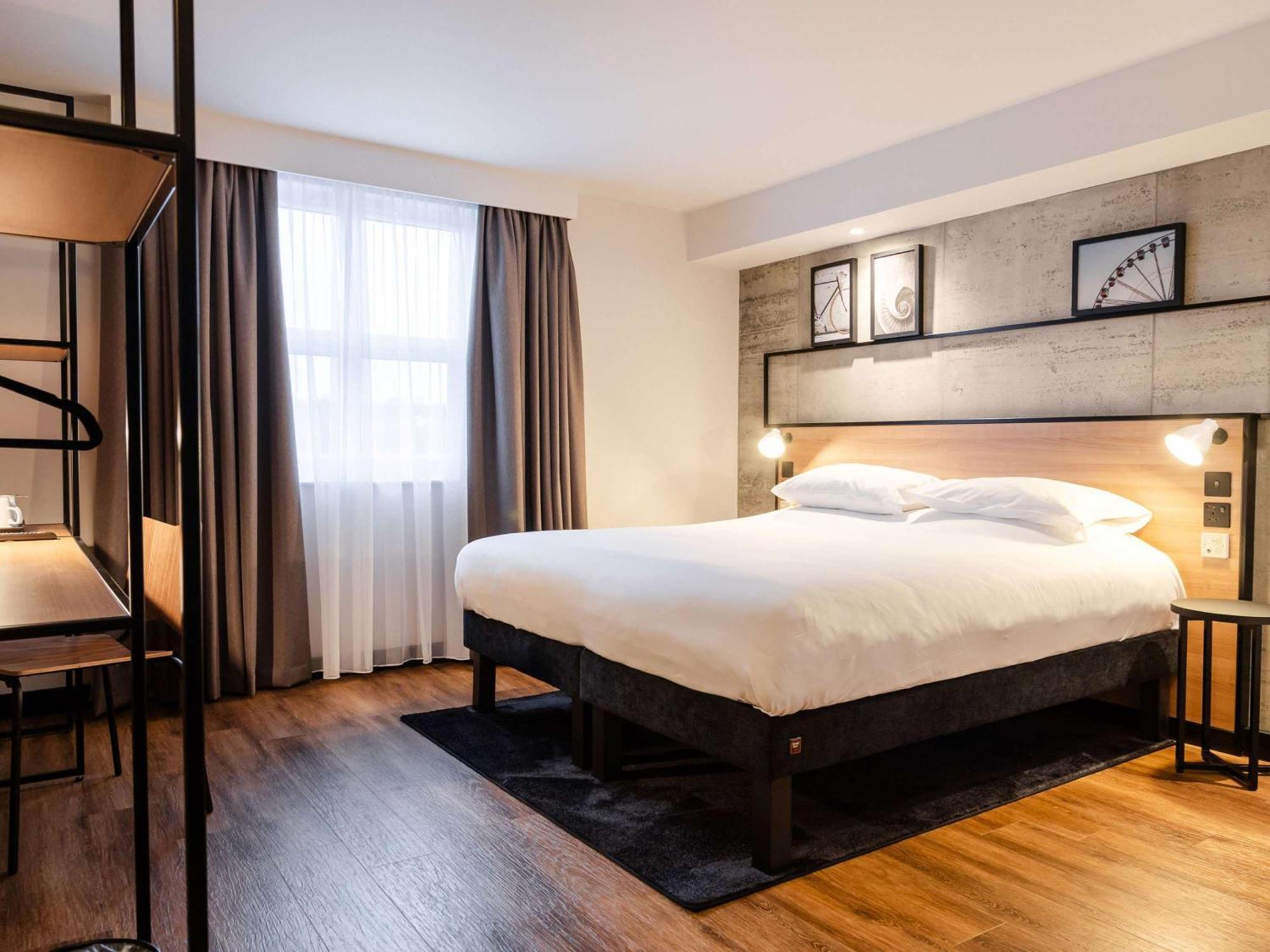 Ibis Coleraine Riverside Екстериор снимка