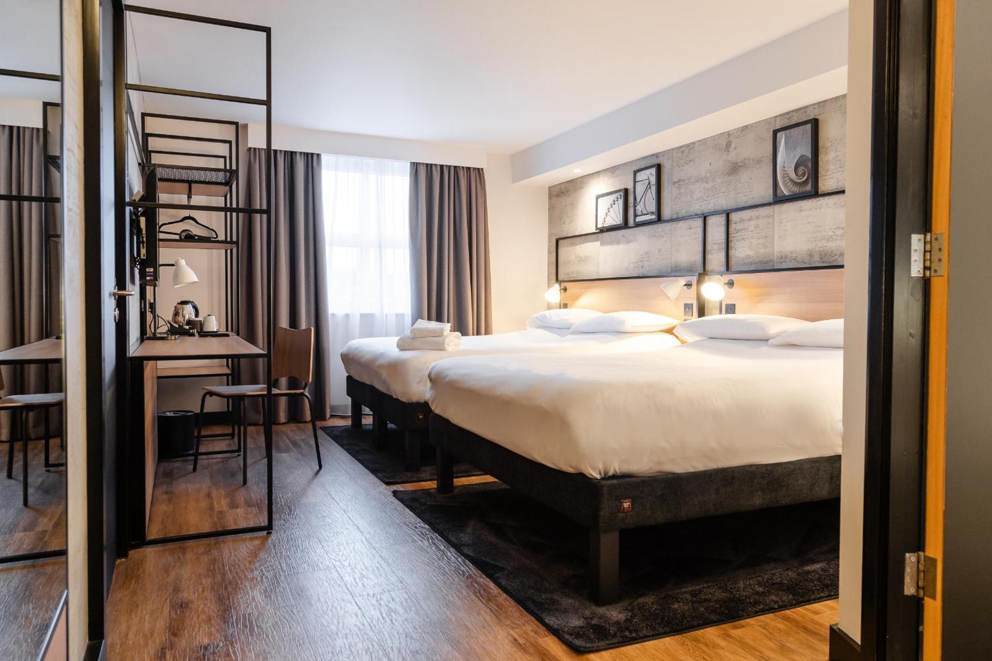 Ibis Coleraine Riverside Екстериор снимка