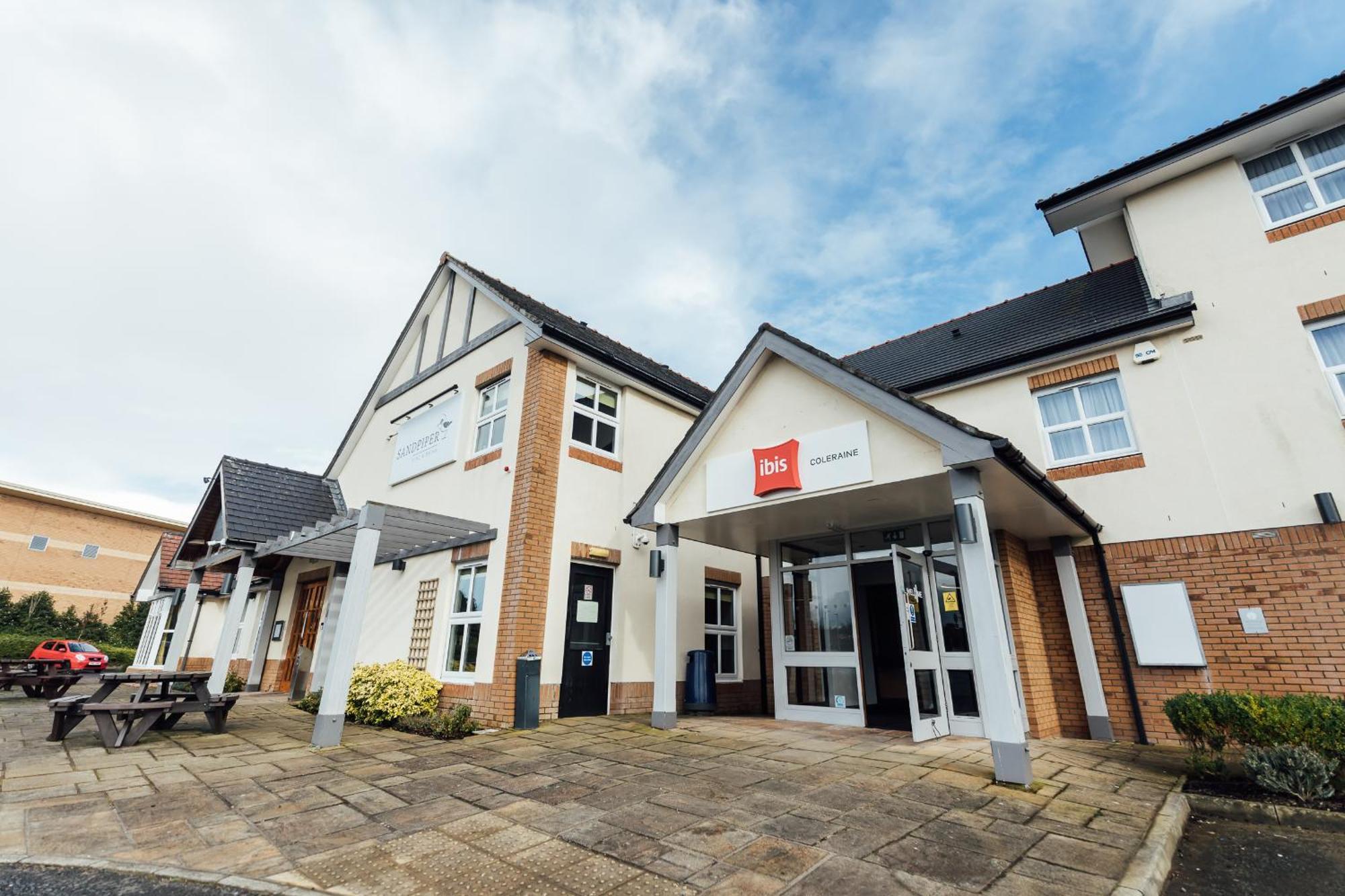 Ibis Coleraine Riverside Екстериор снимка