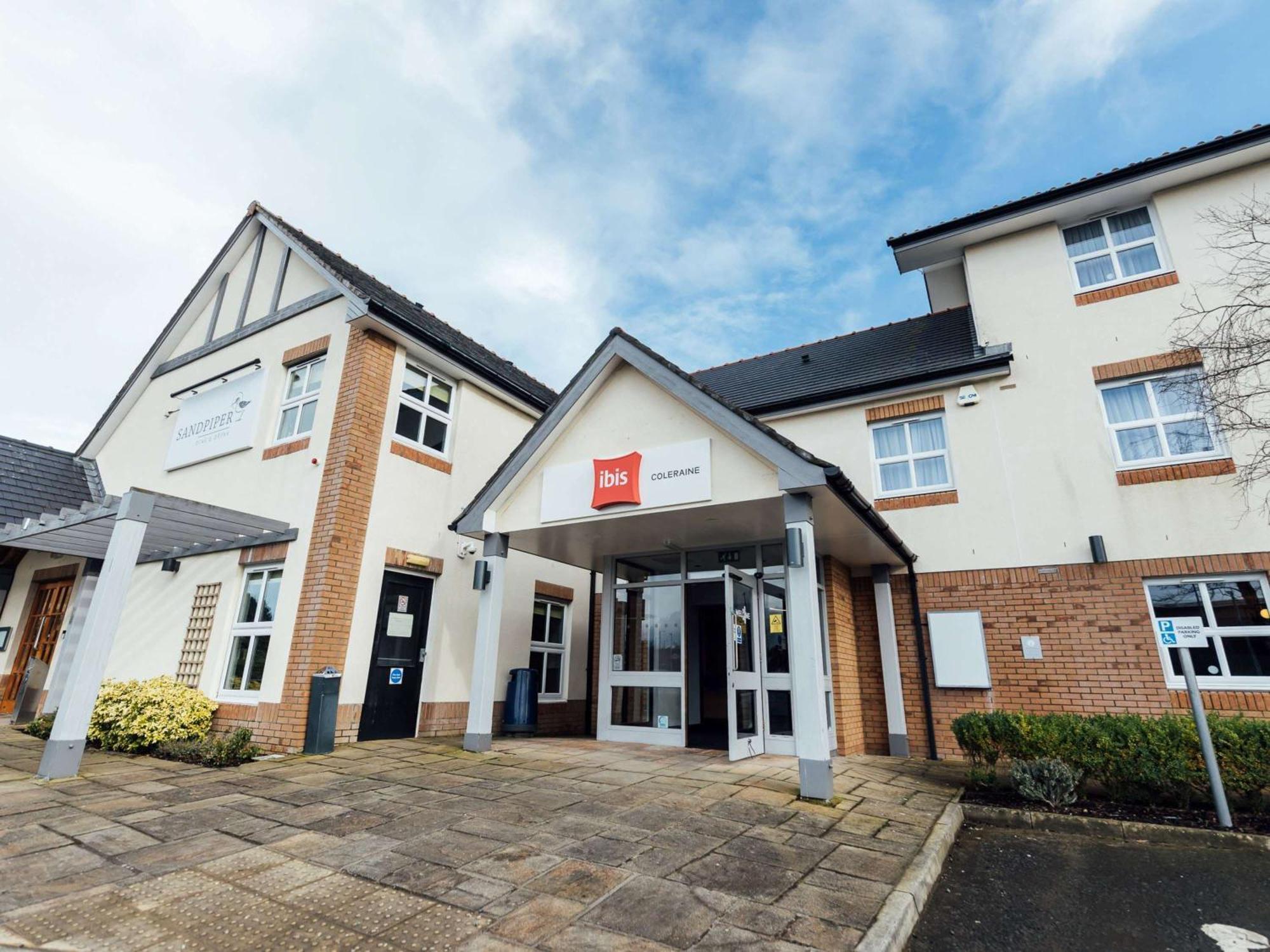 Ibis Coleraine Riverside Екстериор снимка